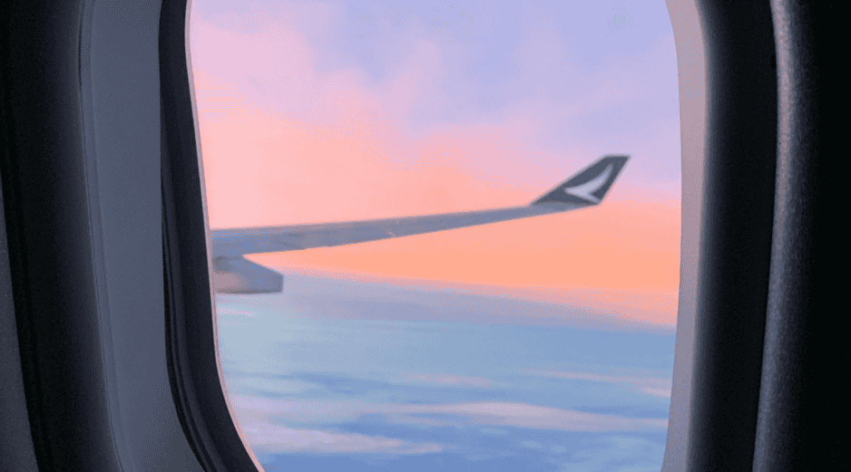 Esta suscripción te otorga el derecho a reservar vuelos hacia cualquiera de los más de 70 destinos de la aerolínea. CANVA