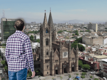 El termómetro registrará un incremento notable en la capital de Jalisco. ESPECIAL / CANVA