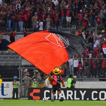 Después de varios días de negociaciones con el Benfica, la operación quedó encaminada una vez que ambas partes lograron destrabar los últimos detalles. IMAGO7