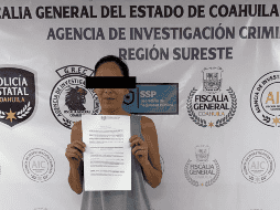 Vecinos del sector intervinieron para frenar la agresión al animal. ESPECIAL / FISCALÍA GENERAL DEL ESTADO DE COAHUILA