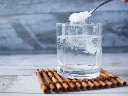 Aprende a preparar un suero oral casero con ingredientes básicos. Una solución efectiva recomendada por expertos para combatir la deshidratación de forma rápida y segura en cualquier momento. Pexels