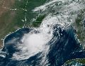 Ante las posibles amenazas de inundaciones, NHC subraya la necesidad de mantener la precaución en las zonas costeras de Texas y Luisiana a medida que el sistema avanza hacia el interior. EFE/NHC Cortesía