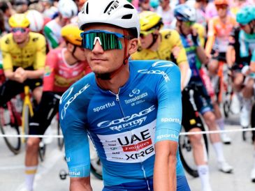 El debut de Isaac del Toro en el Tour de Francia está superando las expectativas y consolidándolo como uno de los ciclistas más consistentes de la competencia. ARCHIVO.