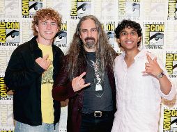Walker Scobell, Bear McCreary y Aryan Simhadri, durante la presentación de “Percy Jackson And The Olympians”.AFP