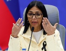 La presidenta encargada de Venezuela, Delcy Rodríguez, habla en una conferencia de prensa en Caracas. AP/P. Mattey
