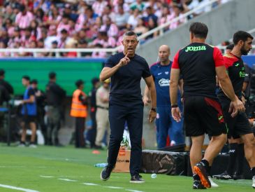 Pedro Caixinha aseguró que Bravos merecía al menos el empate tras la derrota 1-0 frente a Chivas en Guadalajara. EL INFORMADOR/ A. NAVARRO.