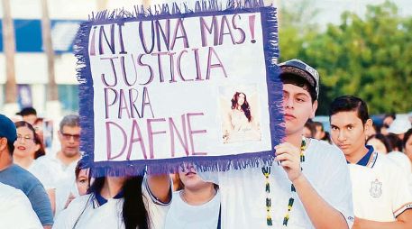 Familiares de Dafne Zapata mantienen sus protestas para dar con los culpables de su muerte. SUN