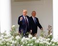 Fotografía de archivo del presidente de Estados Unidos, Donald Trump, junto al primer ministro de Israel, Benjamín Netanyahu. EFE/EPA/G. Yuri