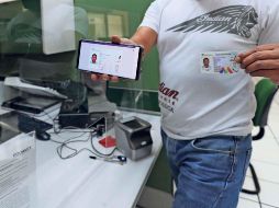 La licencia de conducir permanente está disponible tanto en formato físico como digital, y ambas son válidas para mostrarse como identificación. SUN/ARCHIVO