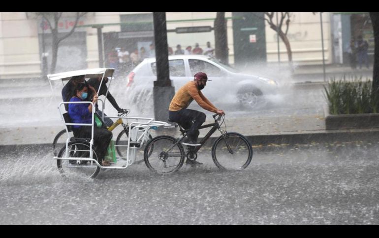 Ante la posibilidad de fuertes precipitaciones en gran parte de la capital del país, piden extremar precauciones. SUN/ARCHIVO