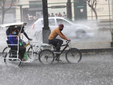 Ante la posibilidad de fuertes precipitaciones en gran parte de la capital del país, piden extremar precauciones. SUN/ARCHIVO