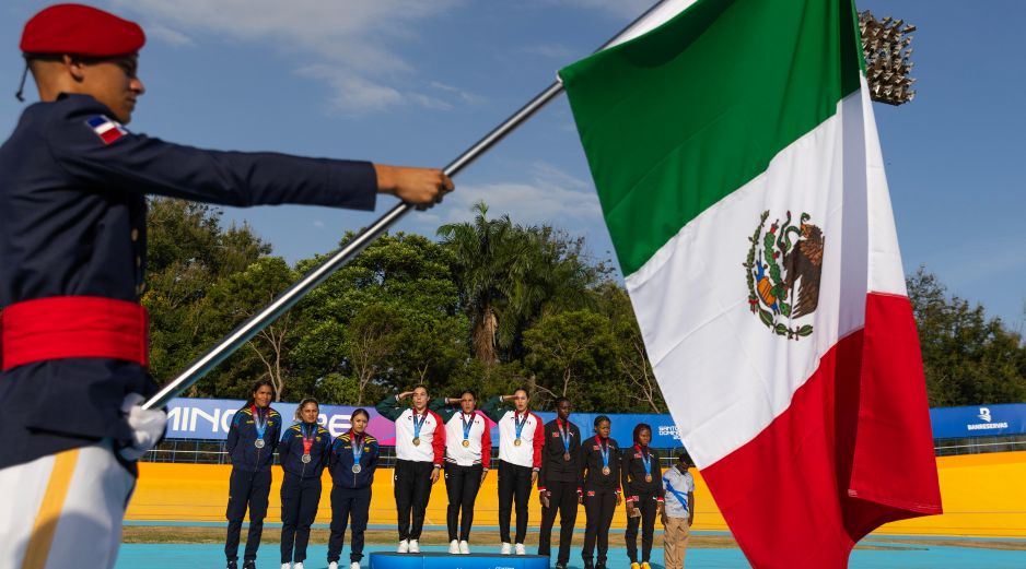 México elevó su cosecha a 73 medallas, con 27 oros, para consolidarse como líder del medallero en Santo Domingo 2026. EFE.