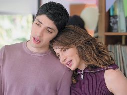 Sebastián Dante y Silvia Navarro, en una escena de la serie. CORTESÍA