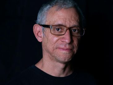 Antonio Malpica es autor de "Neto Rebollo y el robo del código secreto". ESPECIAL/ERANDI TORRES SCHULZ.