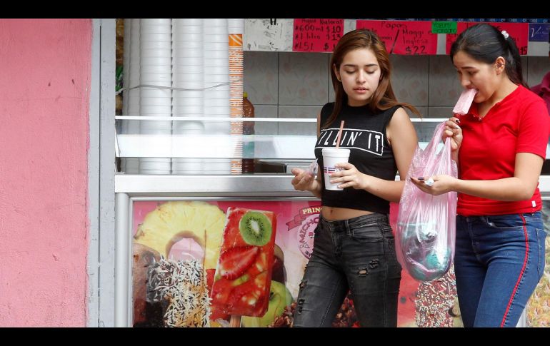 Gracias a su elevado contenido de agua, vitaminas, minerales y electrolitos, la sandía, el pepino y la lechuga se vuelven ideales para afrontar el calor. EL INFORMADOR/ARCHIVO