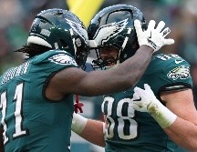 Garrett, A.J. Brown, Rodgers y Cousins protagonizan una intensa temporada baja que eleva las expectativas de cara al inicio de la NFL 2026. AFP/ ARCHIVO.