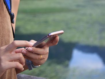 La mandataria federal enfatizó que el gobierno no se quedará con los datos obtenidos a través de este registro de celulares. PEXELS.