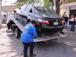 Guadalajara incrementó la capacidad operativa para retirar unidades en desuso; actualmente se eliminan en promedio ocho vehículos diarios. CORTESÍA.