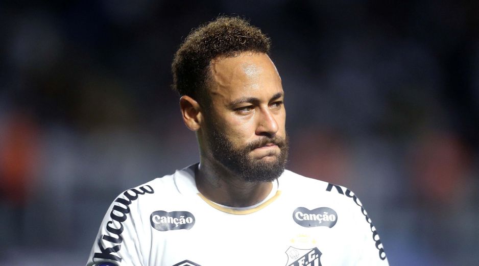 Tras el duro golpe que supuso la eliminación de Brasil a manos de Noruega en los octavos de final del Mundial en Norteamérica,EFE / ARCHIVO Neymar confirma si se va o no de la selección de Brasiil.