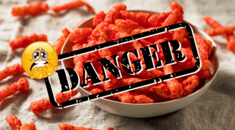 Si presentas dolor intenso, vómito con sangre o molestias digestivas persistentes tras consumir alimentos picantes, es importante buscar atención médica. CANVA