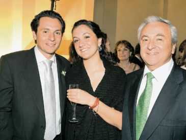 El ex director de Pemex, Emilio Lozoya Austin; su hermana, Gilda Susana Lozoya Austin, y su padre, Emilio Lozoya Thalmann. EL UNIVERSAL