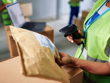 Sin este sistema, procesos cotidianos como el control de inventarios o el cobro en supermercados serían mucho más lentos. INFORMADOR / UNSPLASH