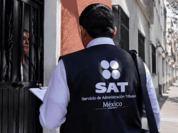 El objetivo es evitar las evasiones de impuestos y detectar irregularidades fiscales. ESPECIAL / SAT