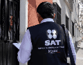 El objetivo es evitar las evasiones de impuestos y detectar irregularidades fiscales. ESPECIAL / SAT
