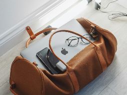 Los imprescindibles del equipaje de mano para un viaje perfecto. UNSPLASH