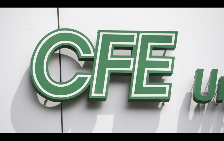 Los reportes a la CFE pueden hacerse desde el celular, con una llamada telefónica o desde la computadora. EL INFORMADOR/ARCHIVO