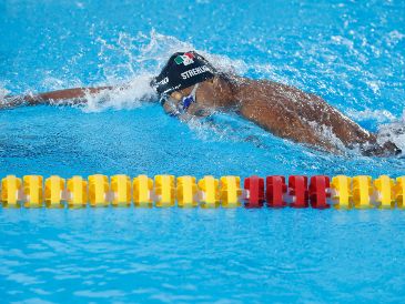 Paulo Strehlke y Celia Pulido encabezaron una nueva cosecha de medallas que elevó a 24 el total de México en la alberca. EFE/ R. Sura.