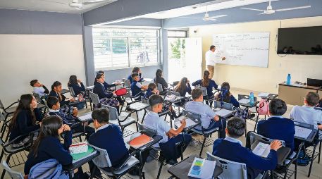 A partir de las 8:00 de la mañana de este viernes, los padres de familia y tutores pueden acceder al sistema para comprobar a que escuela fue admitido su hijo. SUN/ Archivo