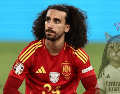 Marc Cucurella es un futbolista español que juega como lateral izquierdo y que se consolidó como una de las figuras más destacadas durante la Copa del Mundo 2026 de la FIFA, torneo en el que España se proclamó campeona tras vencer a Argentina en la final. EFE/ARCHIVO
