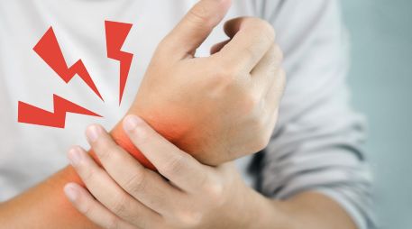 El dolor de muñeca afecta a quienes pasan horas frente al teclado, pero también a deportistas, y su origen determina si basta con hielo o si requiere atención médica urgente.. ESPECIAL / CANVA
