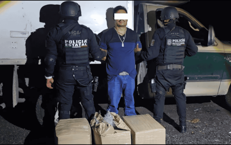 La dependencia señaló que el peso total del aseguramiento fue cercano a los 30 kilogramos de la aparente droga. ESPECIAL