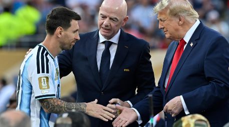 La posible salida de Infantino no solo se alimenta del rechazo a su plan financiero, sino también de un historial de decisiones y vínculos sumamente cuestionados. Imago7.
