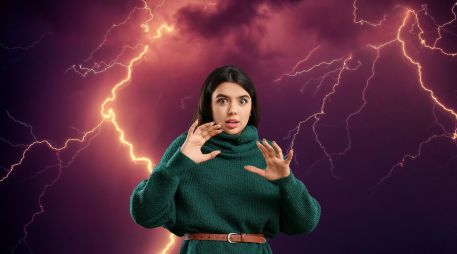 Estar preparado y conocer estas reglas puede salvar tu vida y la de tu familia durante una tormenta eléctrica. ESPECIAL / CANVA