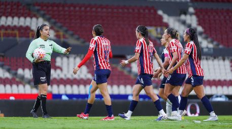 Chivas presume un amplio dominio con 11 victorias, seis empates y apenas una derrota. IMAGO7/ARCHIVO