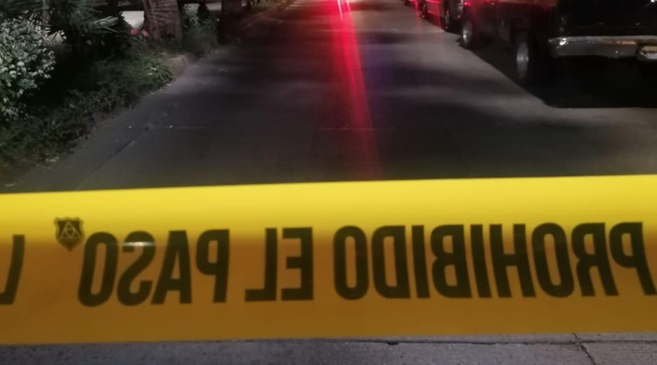 Tras ser detenido en el sitio, Adán 