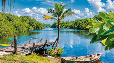 Estero El Chupadero. La zona puede recorrerse en lancha, bajo la guía de los pescadores locales. ESPECIAL