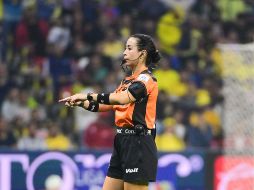 Las redes sociales se posicionaron ante el desempeño de Katia Itzel al señalar al menos dos penales omitidos y una tarjeta roja perdonada. Imago7 / ARCHIVO