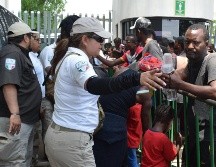 Hasta la noche del sábado, las autoridades federales no han informado sobre si existen personas lesionadas y la situación del proceso de deportación. EFE/ J. Torres