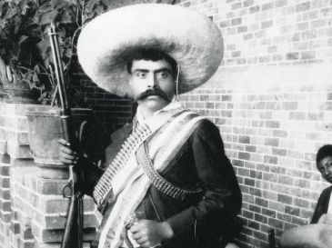 Acompañado por su escopeta y machete, la figura de Zapata representó en su momento la del rebelde de la Revolución Mexicana. EL INFORMADOR