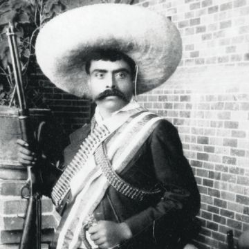 Acompañado por su escopeta y machete, la figura de Zapata representó en su momento la del rebelde de la Revolución Mexicana. EL INFORMADOR