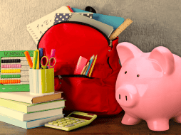 Estas rebajas aplican en marcas reconocidas y productos básicos de alta demanda, permitiendo que los estudiantes regresen a las aulas con todo lo necesario sin endeudar a sus familias. ESPECIAL / CANVA