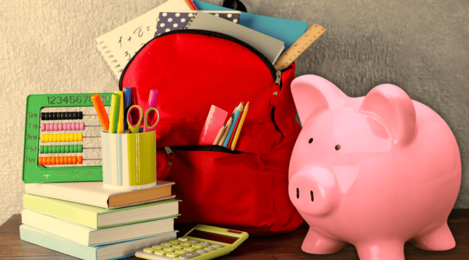 Estas rebajas aplican en marcas reconocidas y productos básicos de alta demanda, permitiendo que los estudiantes regresen a las aulas con todo lo necesario sin endeudar a sus familias. ESPECIAL / CANVA