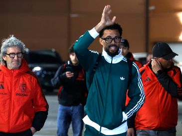 De acuerdo con el presidente de Colo Colo, Aníbal Mosa, Vozinha firmará un contrato por seis meses con la posibilidad de extender su vínculo por una temporada más. EFE / E. González