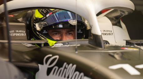 El regreso de la F1 tras la pausa de verano será una oportunidad importante para Checo Pérez, quien intentará abandonar el fondo de la clasificación y conseguir sus primeras unidades con Cadillac. AP / ARCHIVO