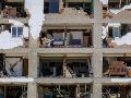 Fotografía que muestra un edificio destruido por los terremotos del 24 junio, en Caraballeda (Venezuela). EFE/ M. Gutiérrez