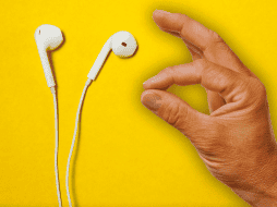 Lejos de ser un retroceso, el regreso a los cables en 2026 representa una maduración del consumidor. ESPECIAL / CANVA